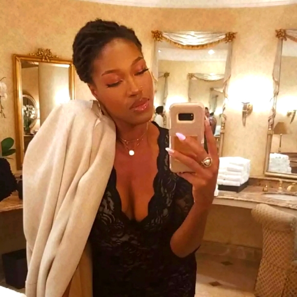 Meet your Posher, Alex - Picture 1 of 3